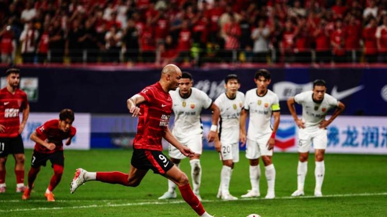 赛前中超焦点战；布莱顿豪取连胜；更衣室稳定；年轻球员得到机会的简单介绍